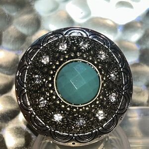 💍 Statement-Making Rings designer style ring stretchy approx size 7